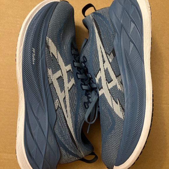 Asics Superblast - Race Day Running Shoes - Picture 1 of 4